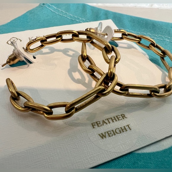 Kendra Scott Ryder Hoop Earrings in Vintage Gold - Picture 5 of 14